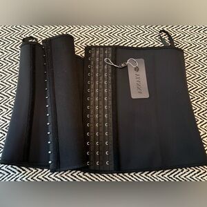 NWT YIANNA Women Latex Short Torso Waist Trainer Sz 2XL